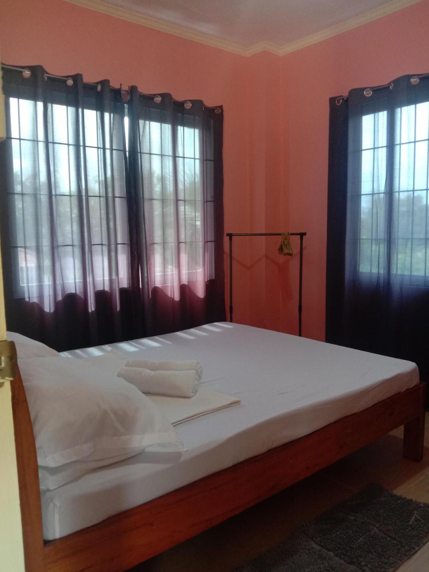 Friz Love Room Rental 圣胡安 外观 照片